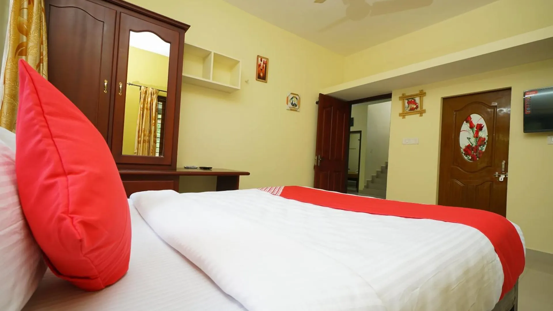Hotel O Eden Residency Munnar India