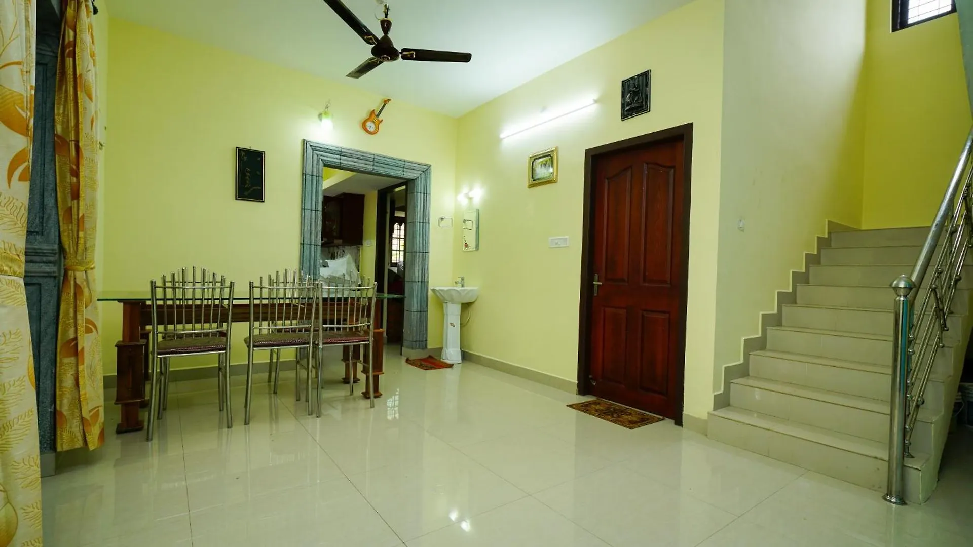Hotel O Eden Residency Munnar